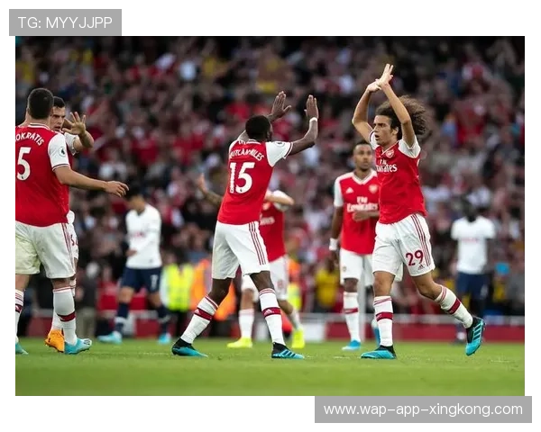 伯恩茅斯冷静控球稳住局势